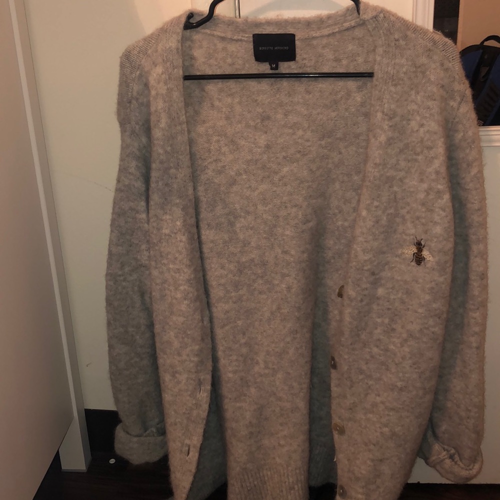 Grey cardigan